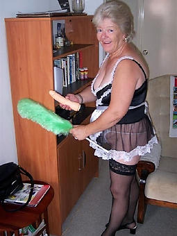 sweet older mature housewives pics