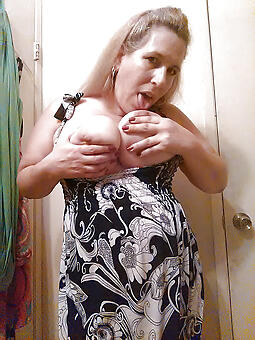 wild mature moms free porn pics